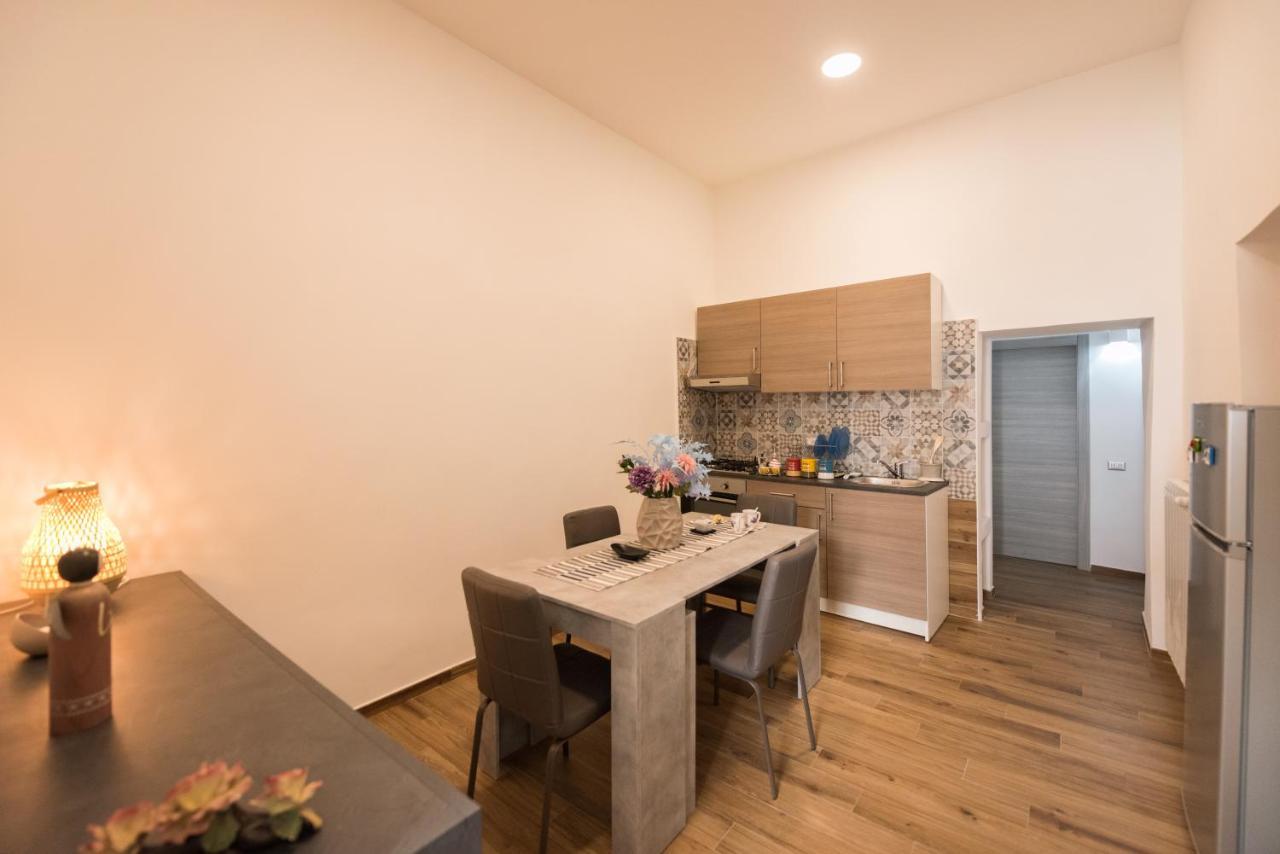 Dimora Francesca Appartement Salerno Buitenkant foto